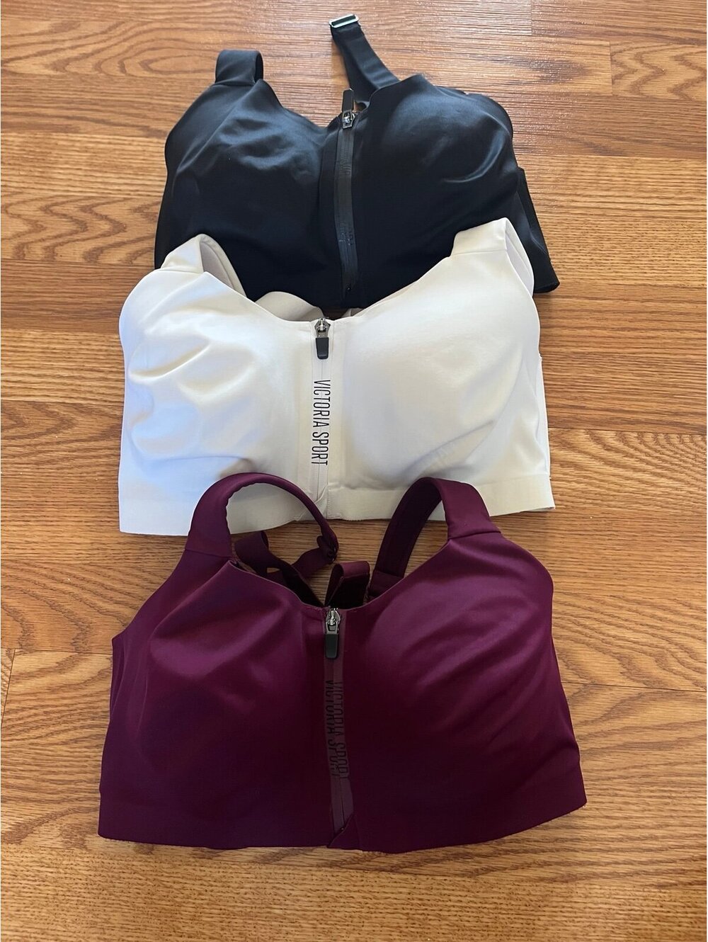 Victoria Sport Knockout Front Closure Sports Bras 34DDD